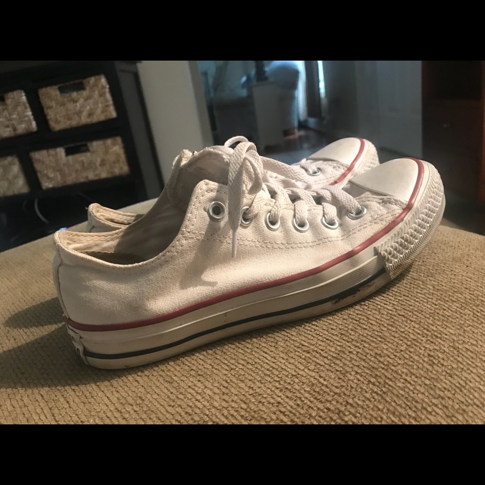 White converse! - Picture 3 of 3